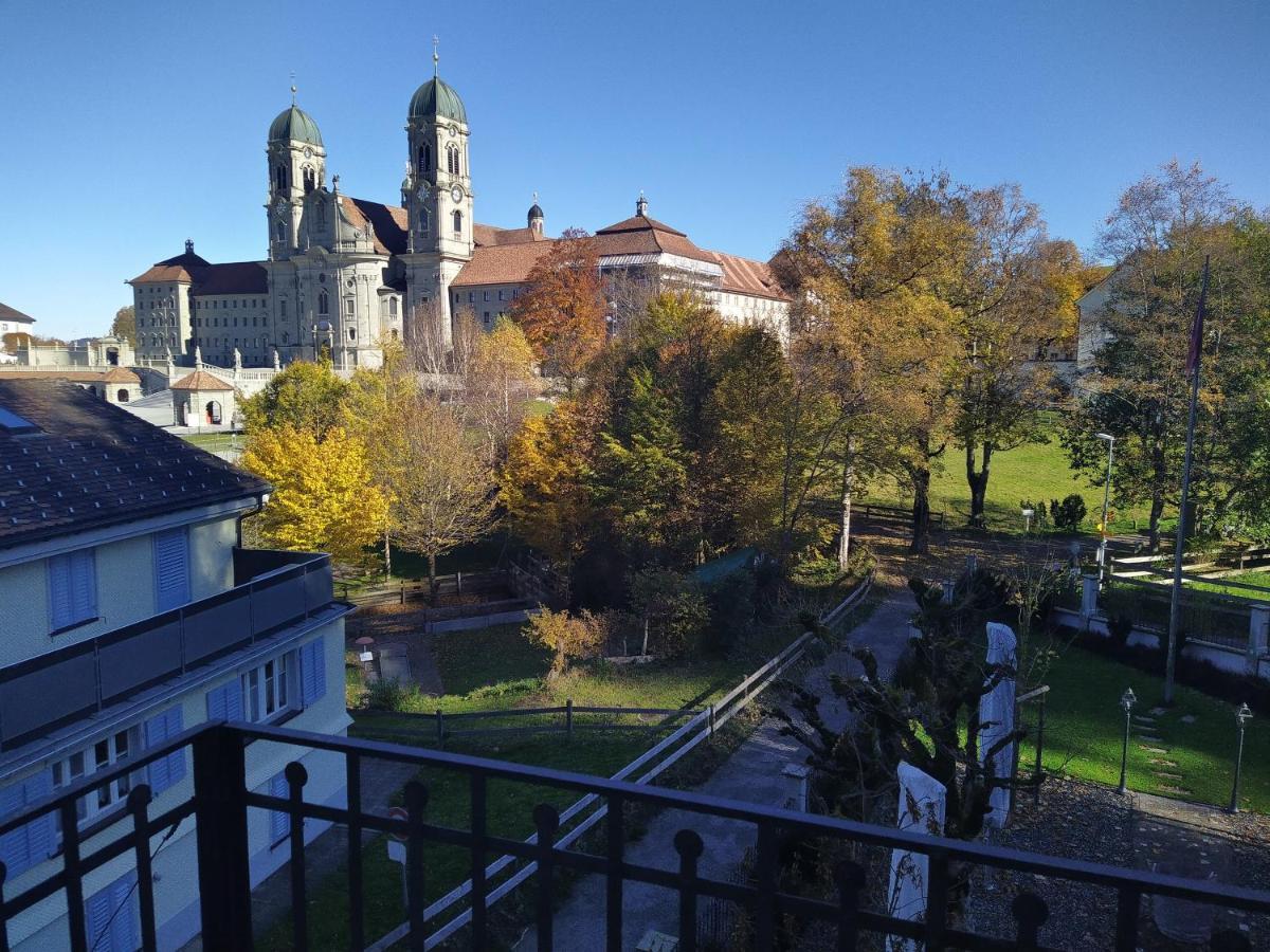 Apartment Meinradsberg Mit Balkon Einsiedeln Eksteriør billede